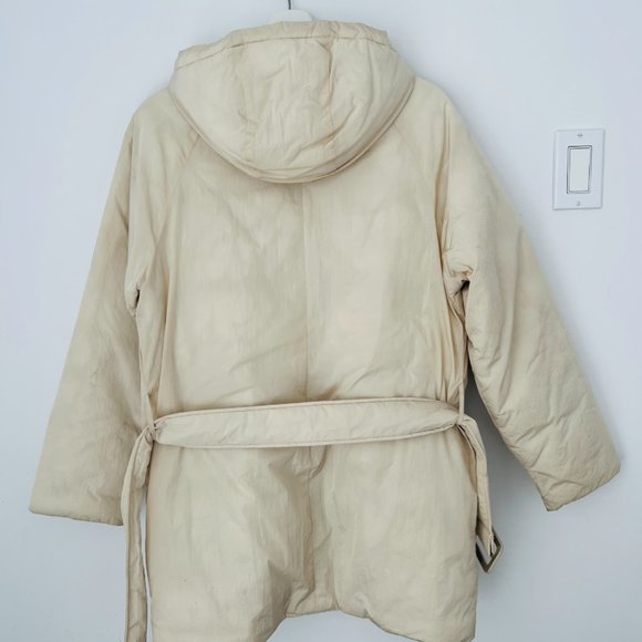 Monki - Oversized belted puffer - Picture 2 of 5